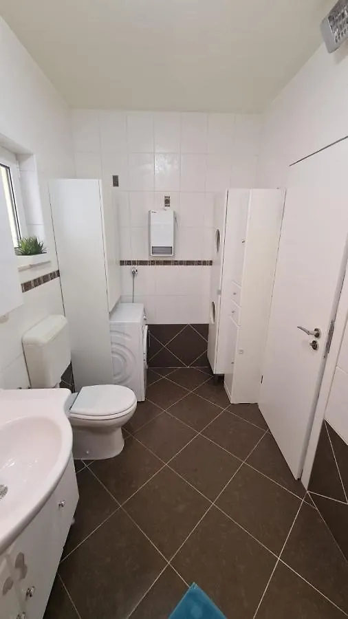 Oasis Apartment With Sea View And Garden Kastel Stari