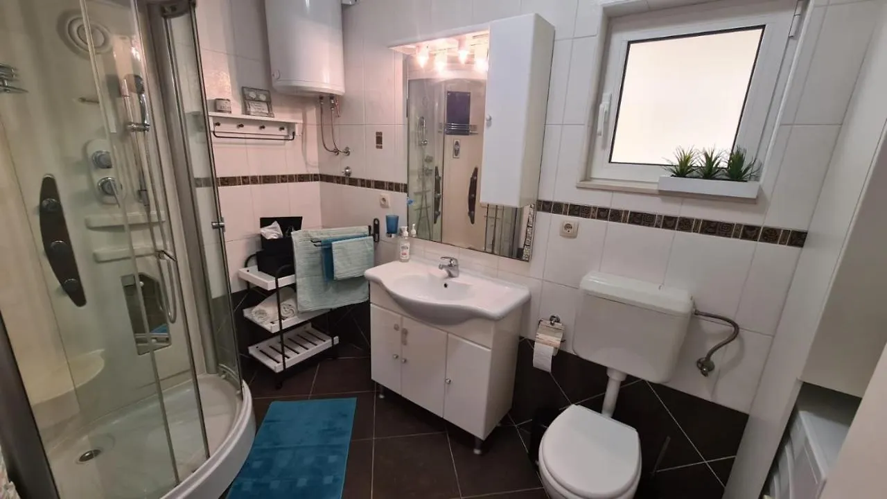 Oasis Apartment With Sea View And Garden Kastel Stari 0*,
