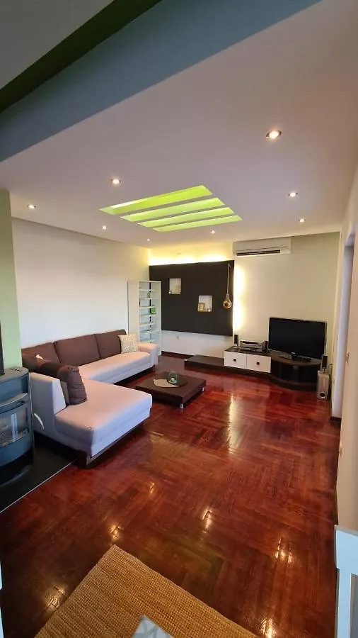 Oasis Apartment With Sea View And Garden Kaštel Stari Kroatien